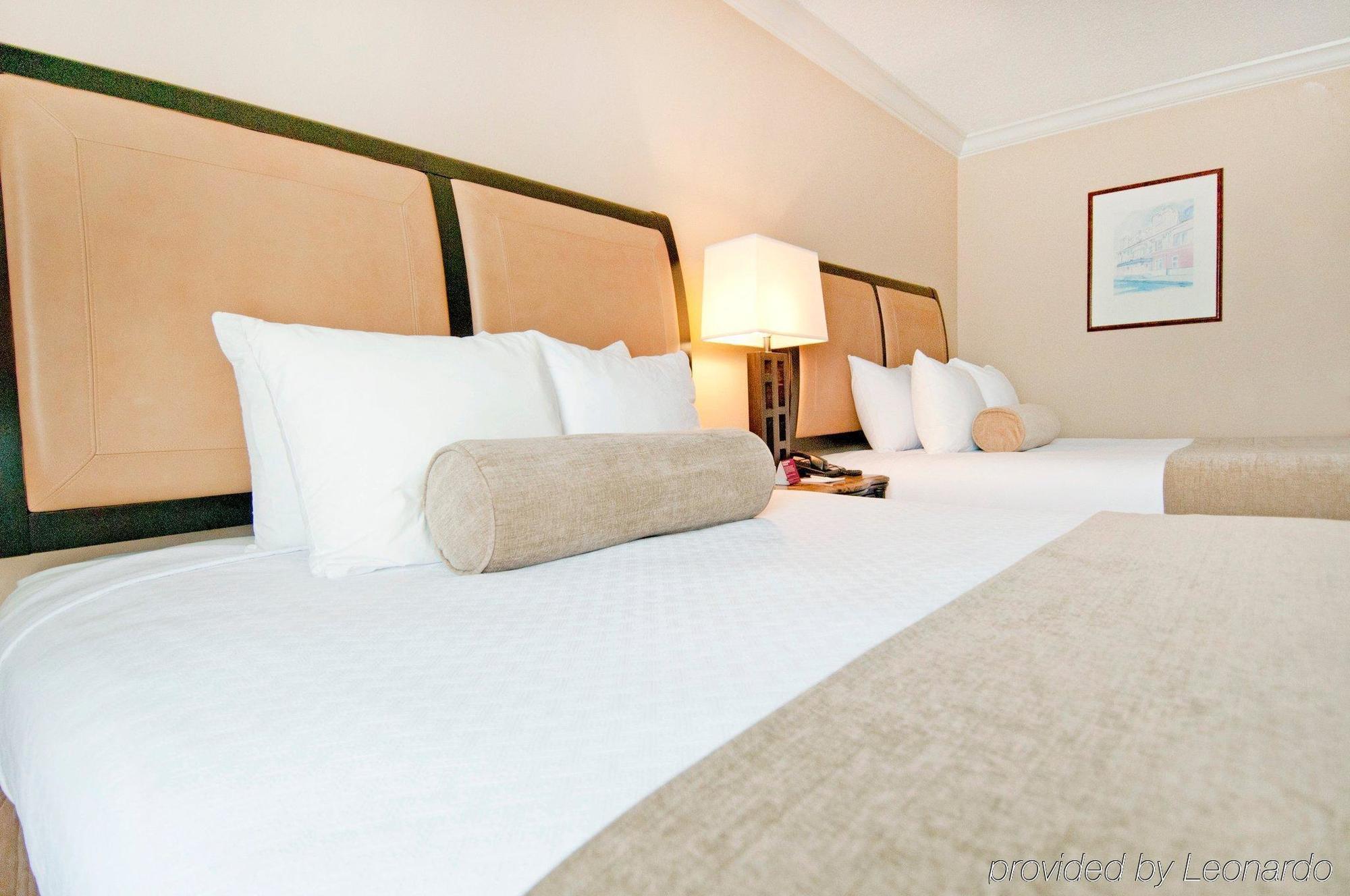 Crowne Plaza Pensacola Grand Hotell Eksteriør bilde