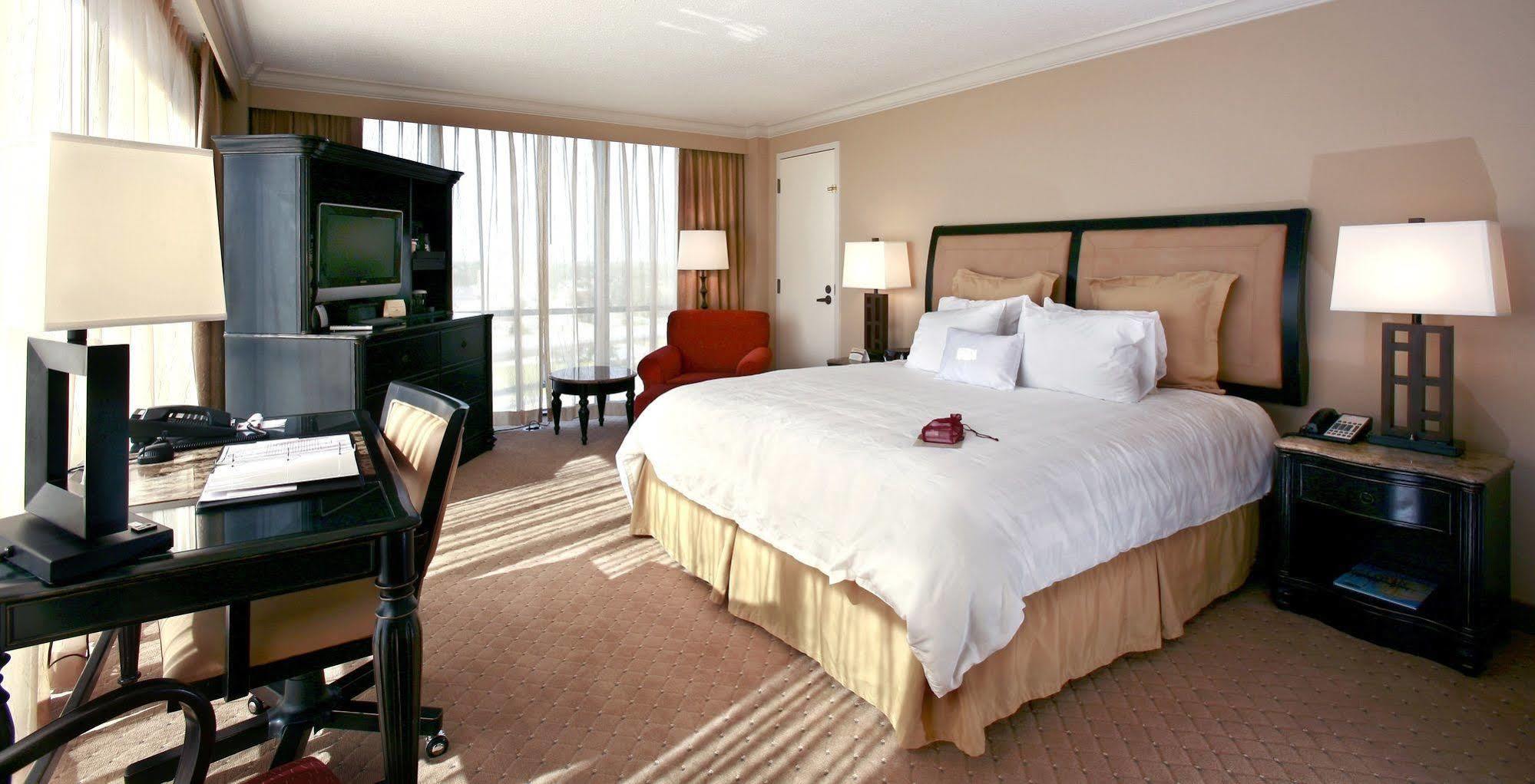 Crowne Plaza Pensacola Grand Hotell Eksteriør bilde